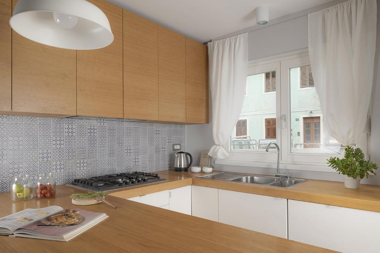 Elegant, Cosy And Quiet, Just 1 Min To Amphiteatre Apartment Pula Luaran gambar