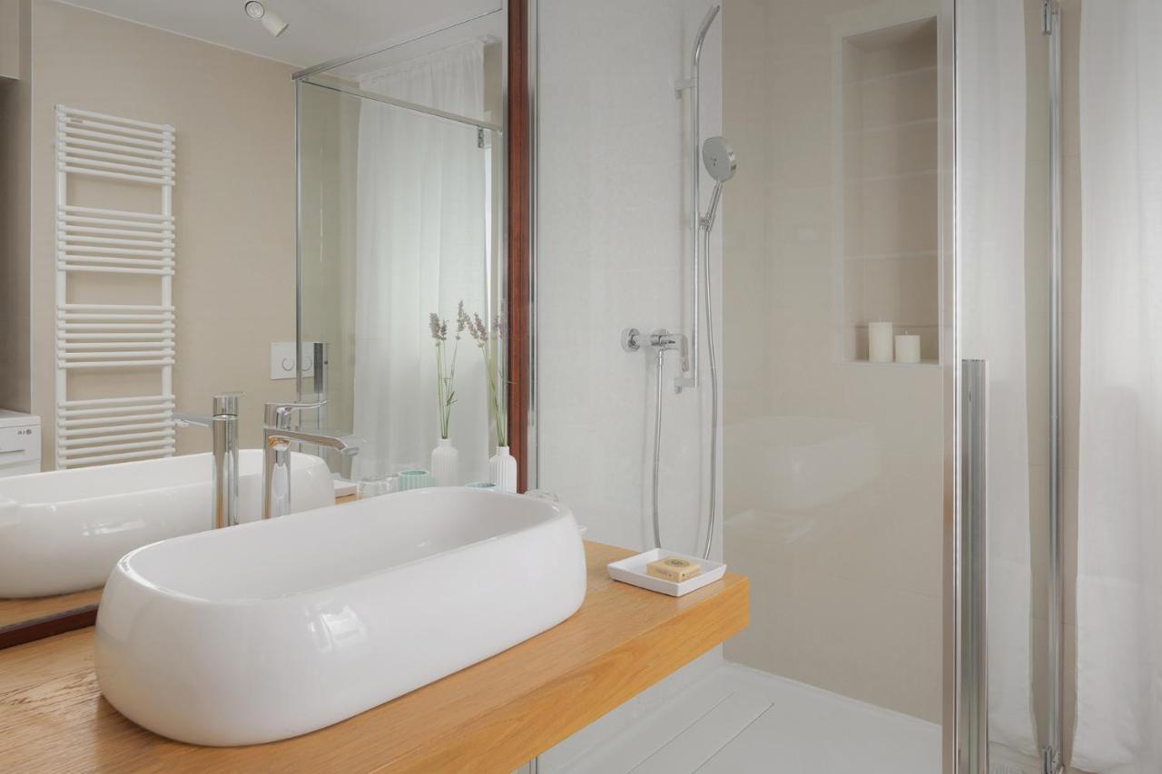 Elegant, Cosy And Quiet, Just 1 Min To Amphiteatre Apartment Pula Luaran gambar